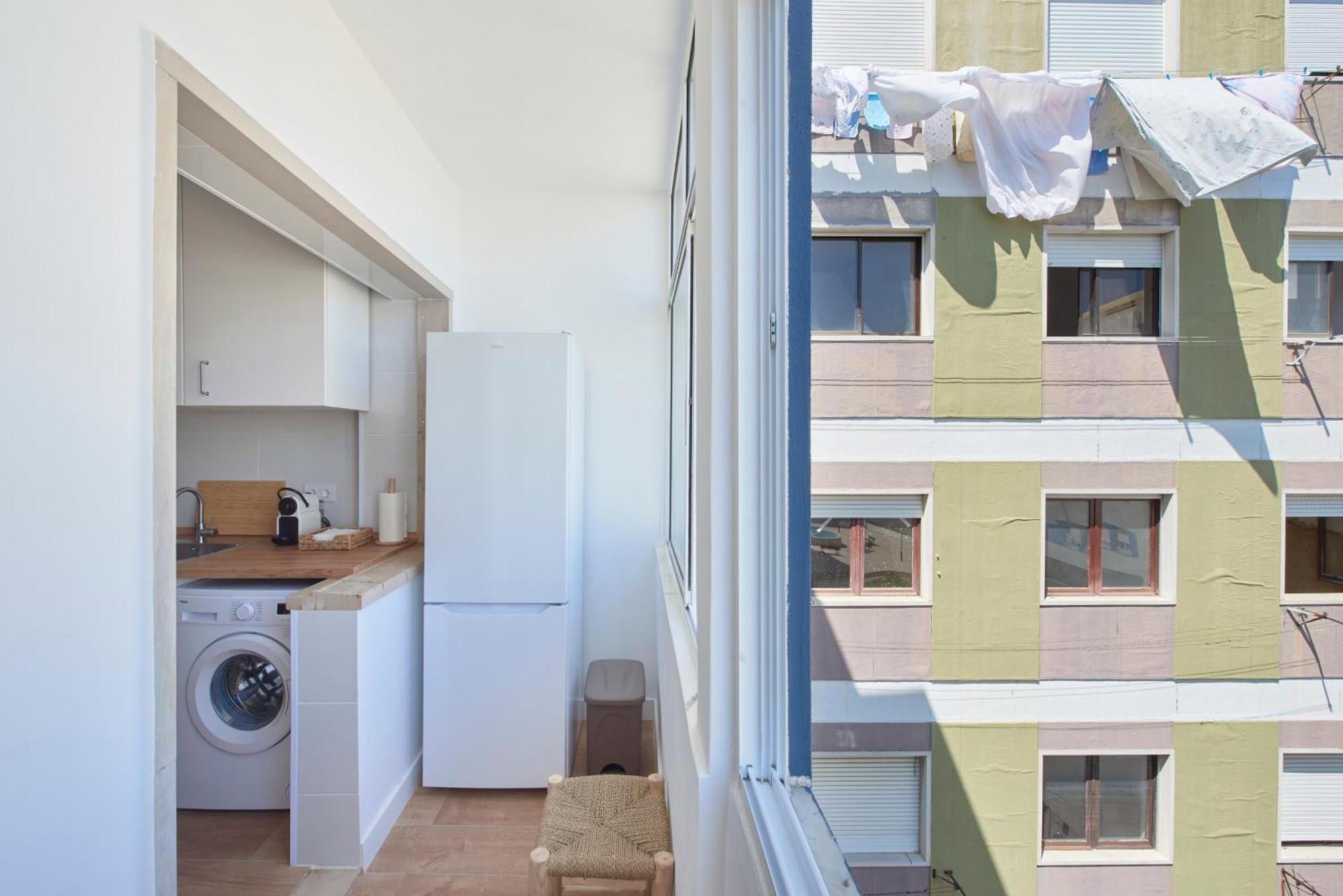 Sunset Bay View, Renovated Apt, By Timecooler Сетубал Экстерьер фото